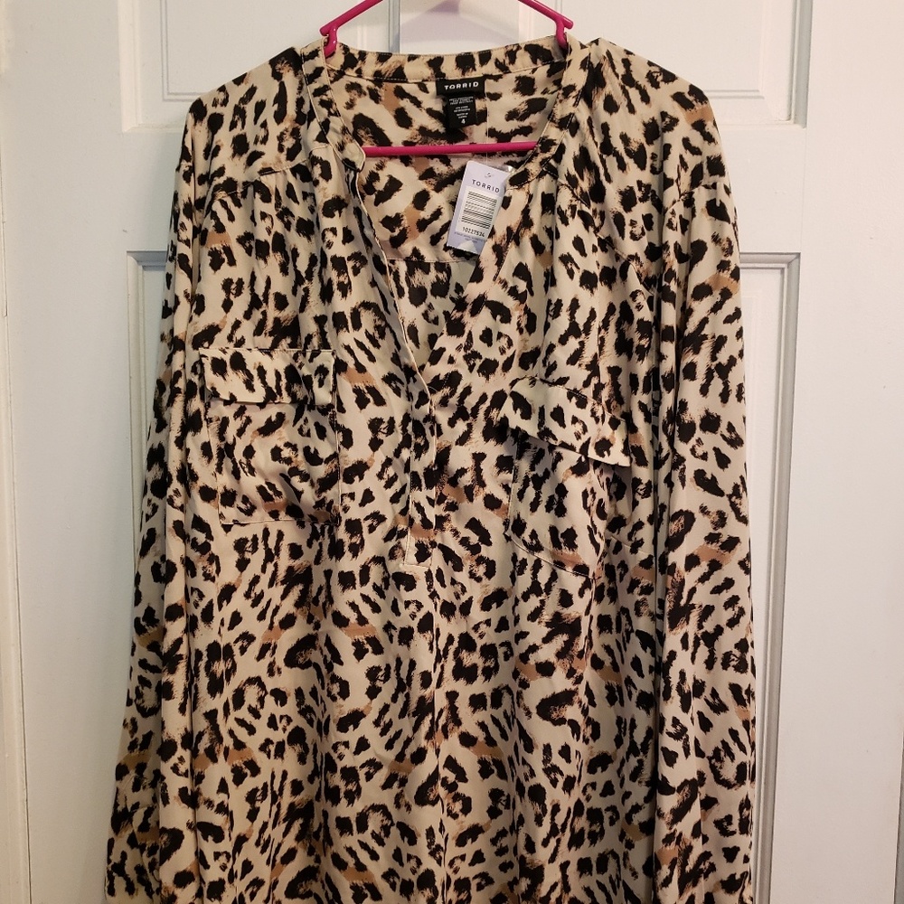 Torrid size 4 blouse animal print